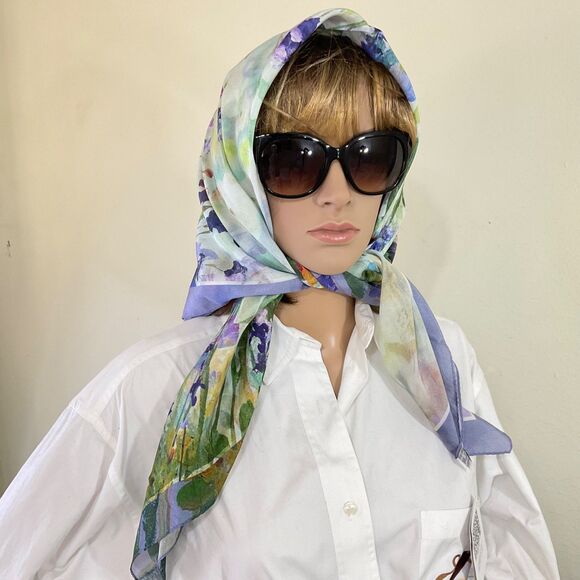 NWT Pavlovo Pasad Russian 100% silk Scarf 35” x 35” Floral blue purple - Picture 1 of 9